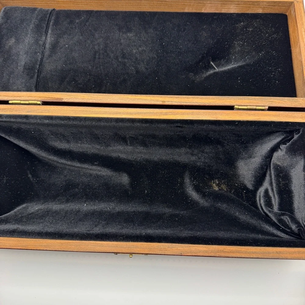 VERY RARE 1999 ROYAL TOKAJI ESSENCIA ORIGINAL BOX (NO Bottle Included) HU-161130
